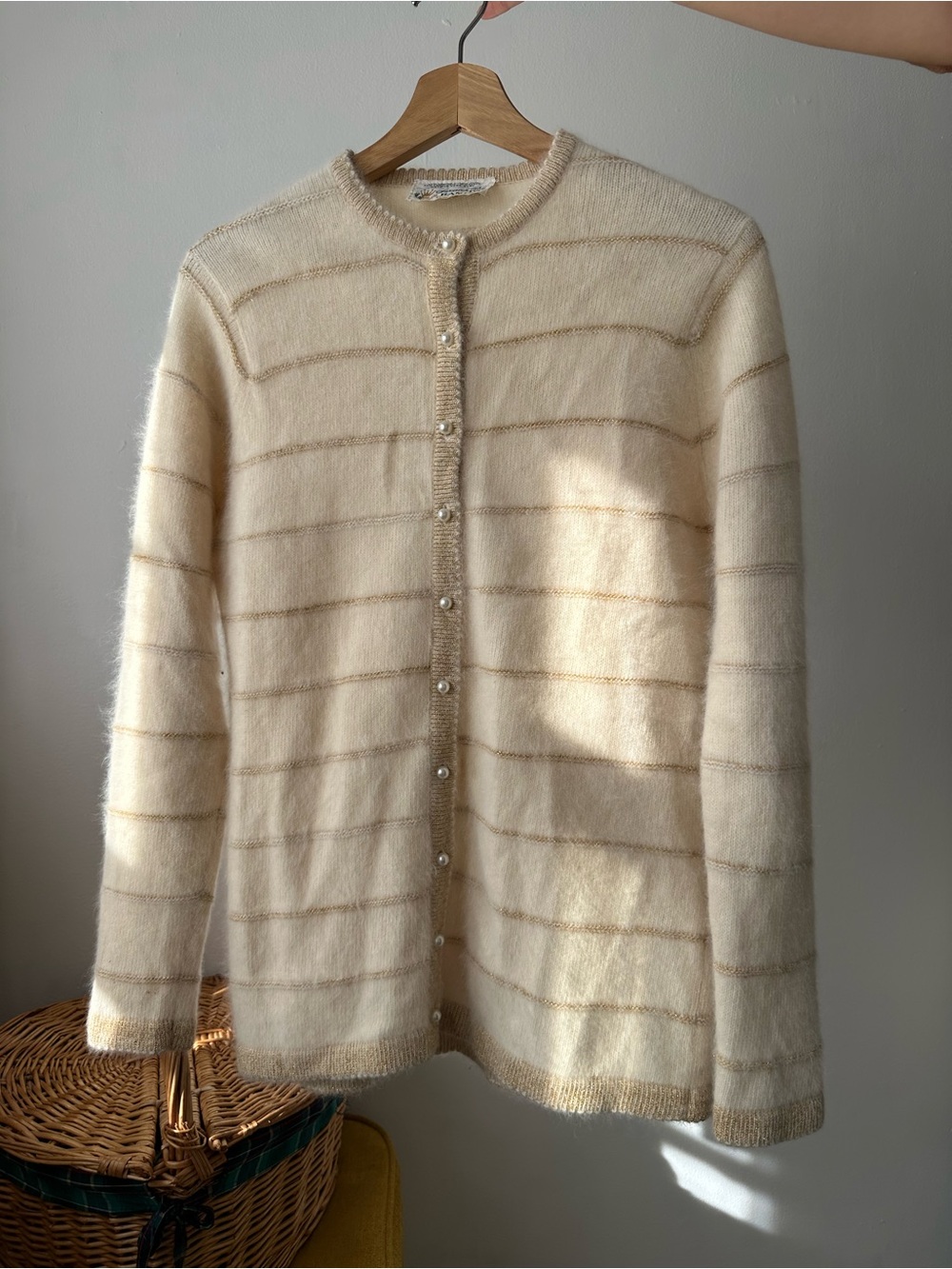 Vintage 50% Angora Rabbit Hair / 40% Lambswool / 10% Nylon cardigan S M